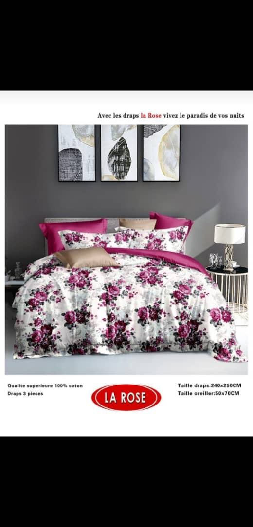 Lovely Bed sheet With Pillowcase.