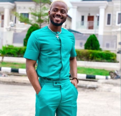 Men's Short Sleeve attire